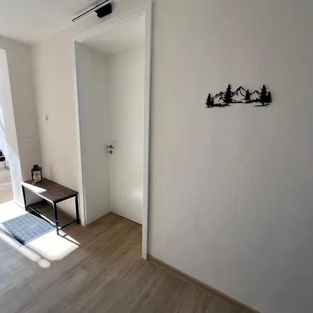 Апартаменты Moderne Im Herzen Von