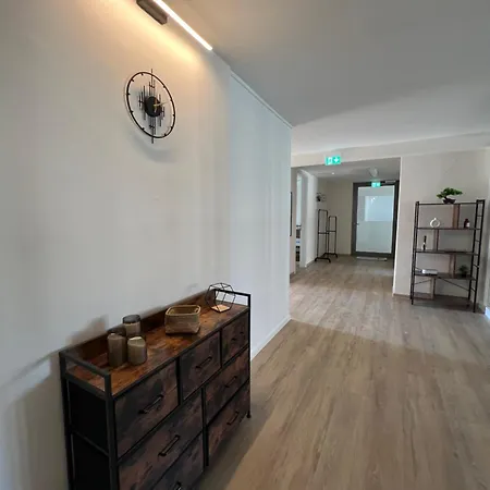 Moderne Im Herzen Von Линген