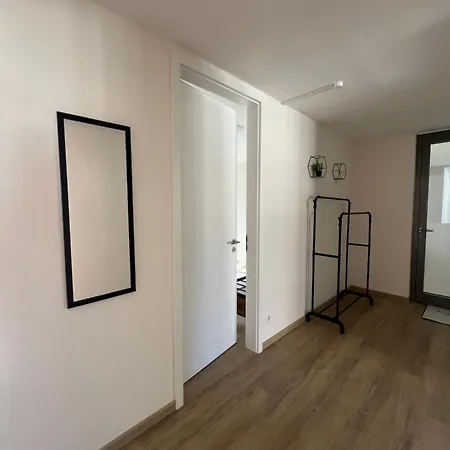 Апартаменты Moderne Im Herzen Von