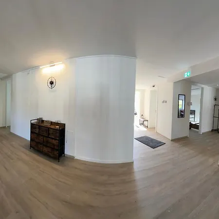 Апартаменты Moderne Im Herzen Von